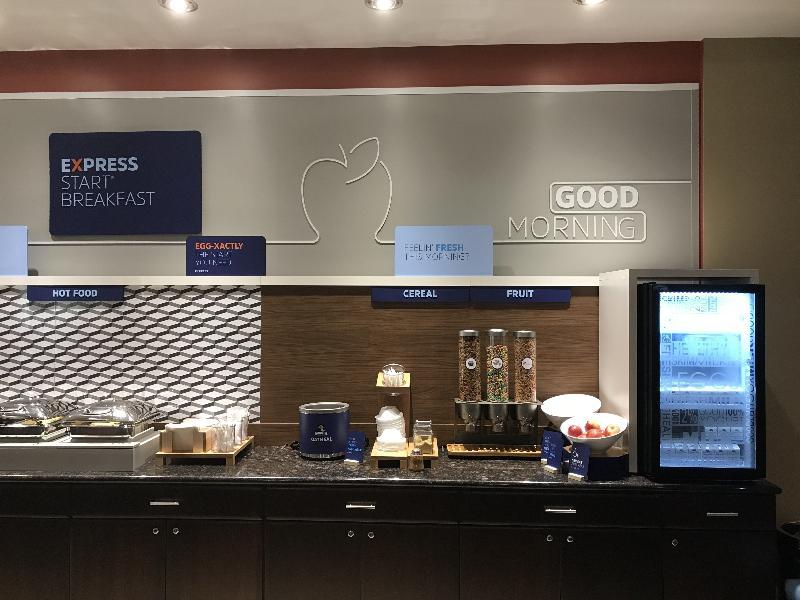 Holiday Inn Express And Suites Columbia University Area By Ihg Экстерьер фото